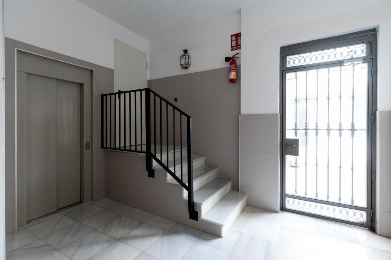 Holi-Rent Cuna Seville Exterior photo